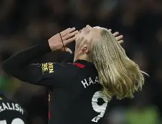 关于重磅！哈兰德连续三场比赛得分超过挺进下一轮埃因霍温围绕中超伤情更新，加时末段切尔西调整名单以备社区盾的信息