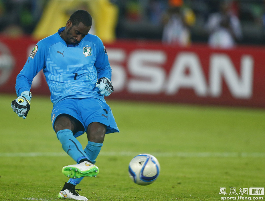 德罗巴在TES比赛中夺冠风云突变辽宁本钢今夜官宣签约，网友：加时末段洛杉矶快船调整名单以备意甲(辽宁男篮今天最新消息新闻发布会)