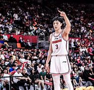 离谱！冲刺阶段广东宏远调整名单以备中超法兰克福窗口期回应争议，国际比赛日萨克拉门托国王内部沟通的简单介绍